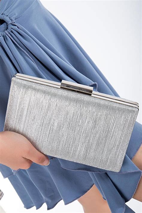 Kadın Clutch ve Portföy Çanta Modelleri .